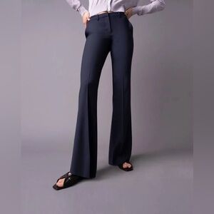 Theory Women’s relaxed Pant - Navy